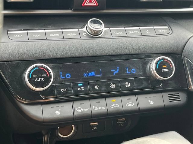 Used 2023 Hyundai Elantra SEL w/ Convenience Package FWD image 25