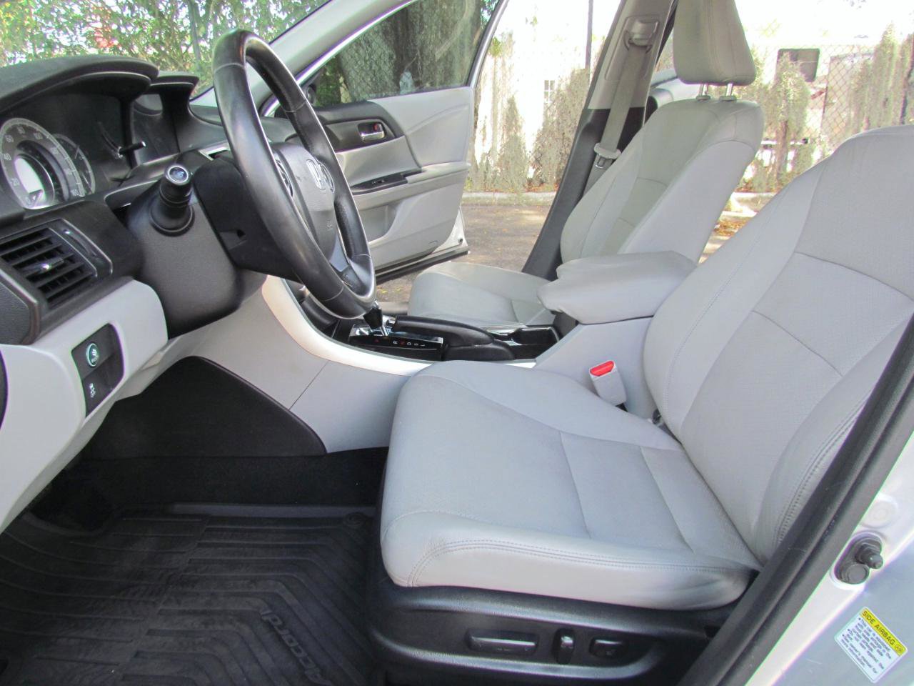 Used 2014 Honda Accord EX-L image 16