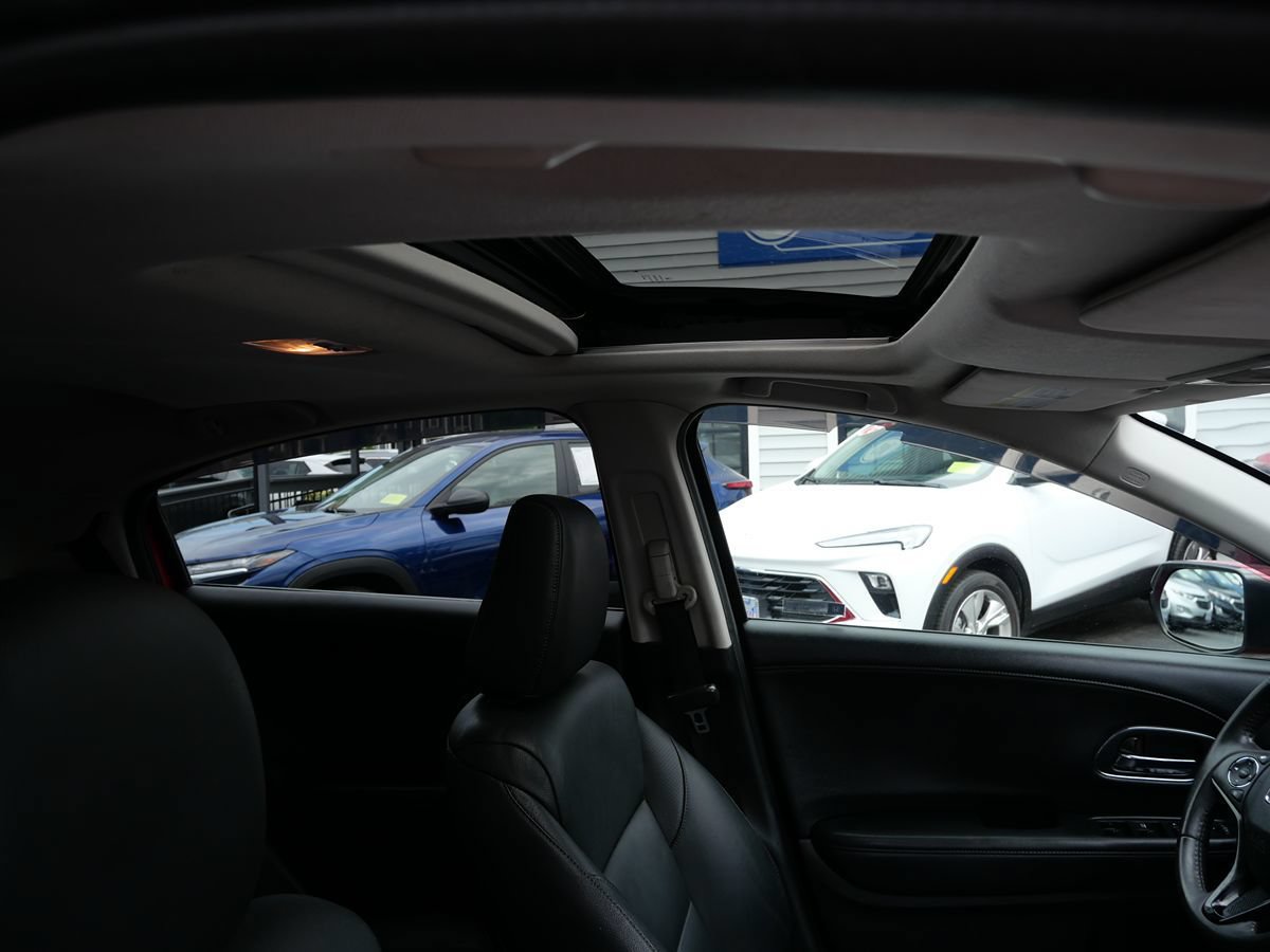 Used 2017 Honda HR-V EX-L image 29