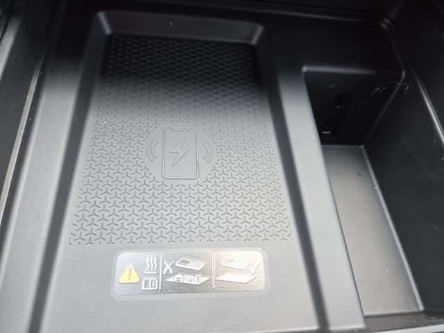 New 2026 GMC Acadia Elevation w/ Elevation Premium Package AWD/4WD image 8