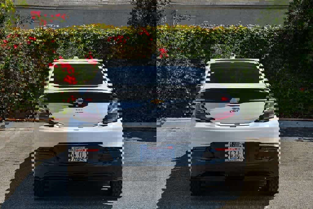 Used 2019 Chevrolet Volt LT w/ Power Convenience Package image 9