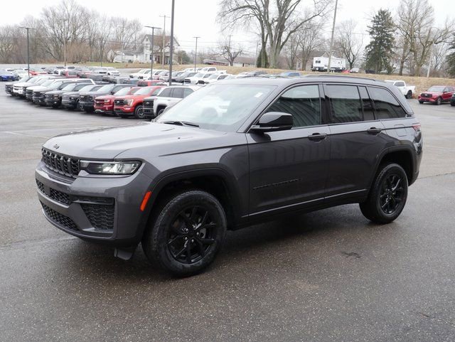 New 2026 Jeep Grand Cherokee Altitude AWD/4WD image 7