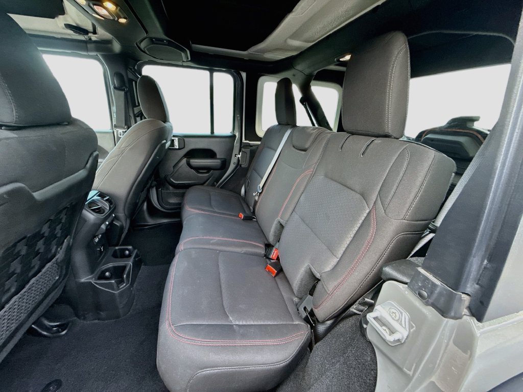 Certified 2022 Jeep Wrangler Unlimited Rubicon AWD/4WD image 27