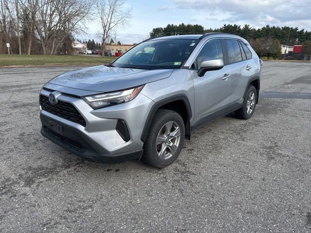 Used 2023 Toyota RAV4 XLE w/ Convenience Package image 2