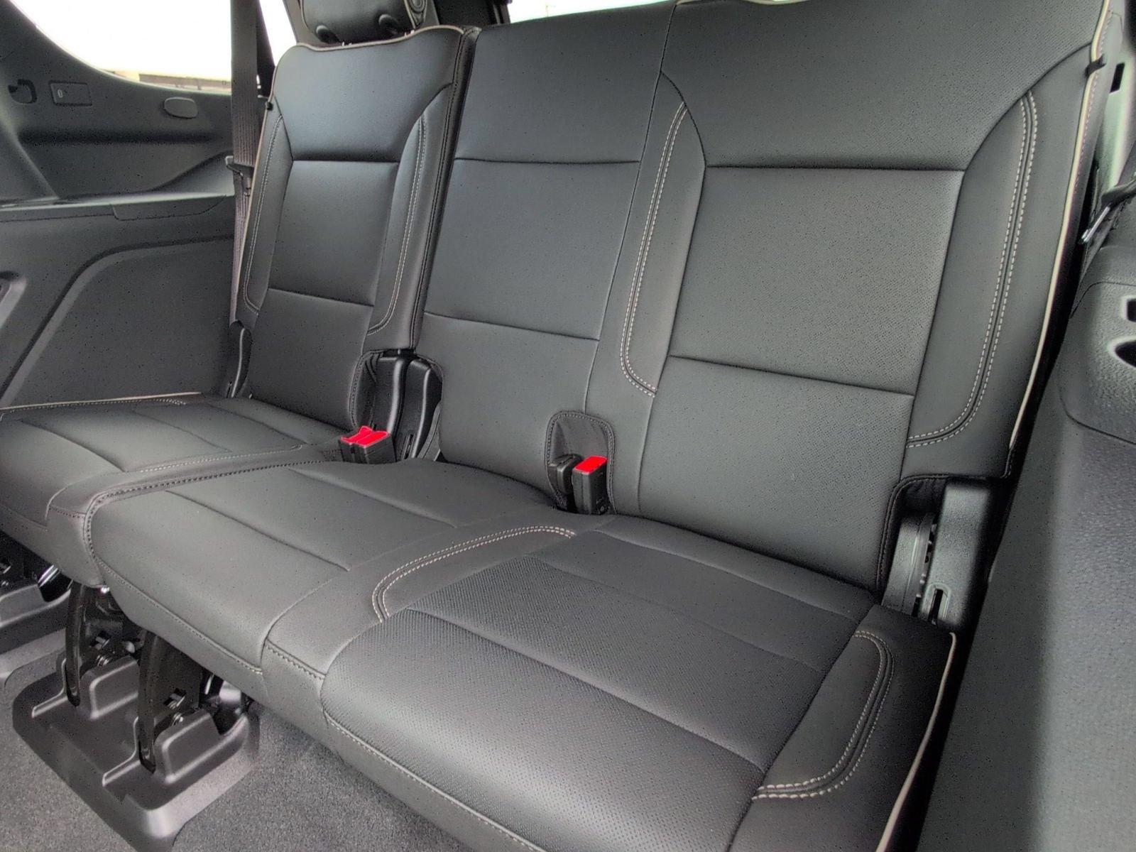 New 2026 GMC Yukon Elevation AWD/4WD image 29