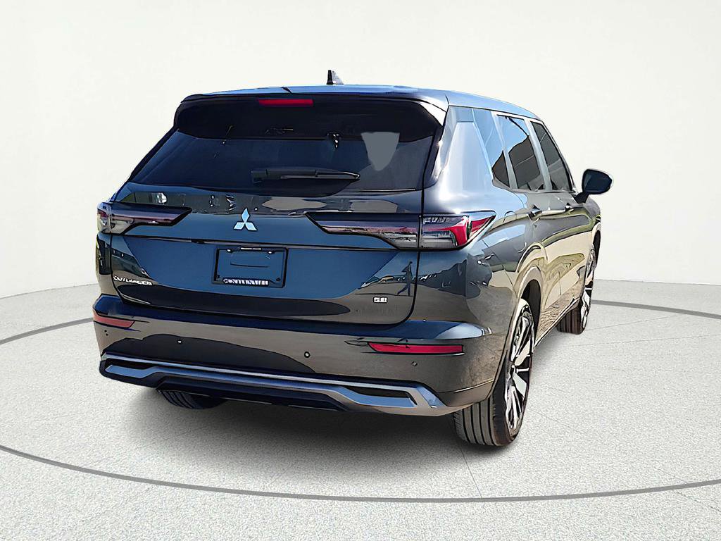 New 2026 Mitsubishi Outlander SE image 6