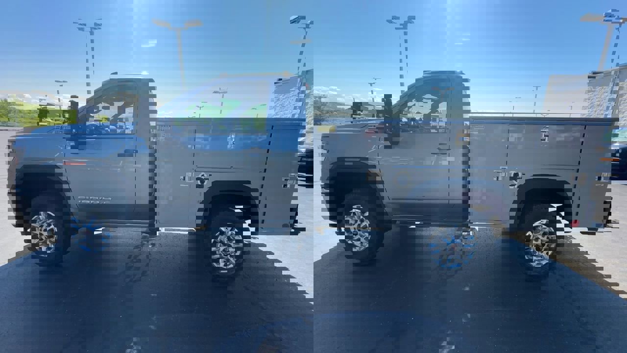 New 2025 GMC Sierra 2500 Pro w/ Convenience Package image 5