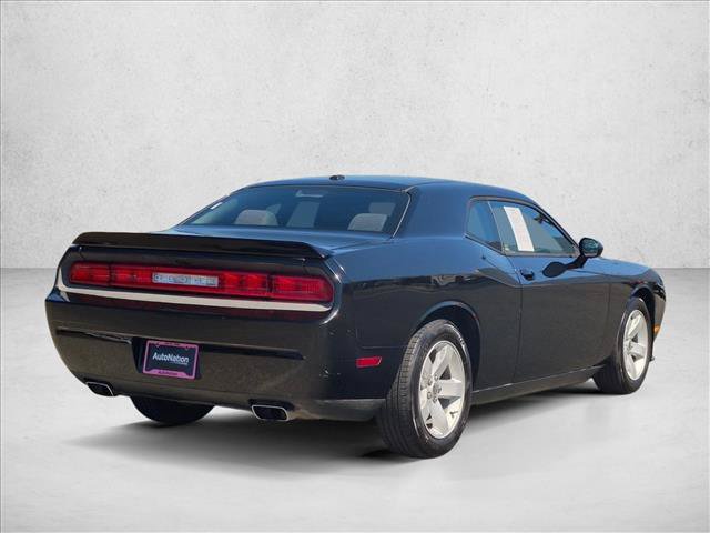 Used 2013 Dodge Challenger SXT RWD image 5