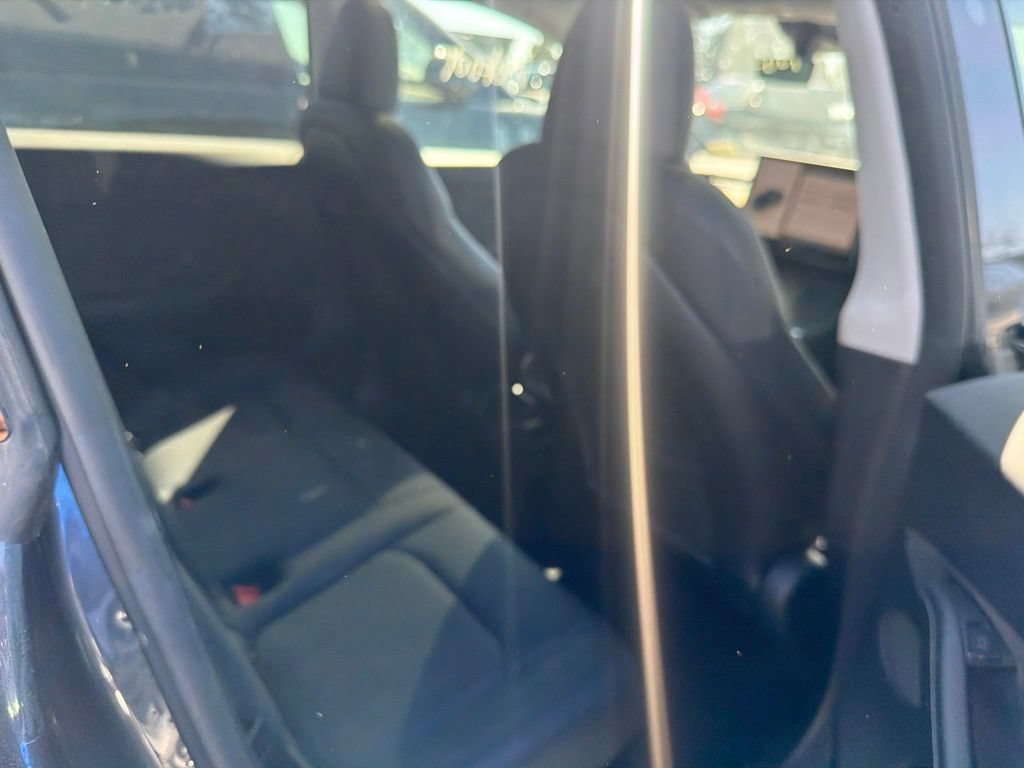 Used 2024 Tesla Model Y Long Range AWD/4WD image 8