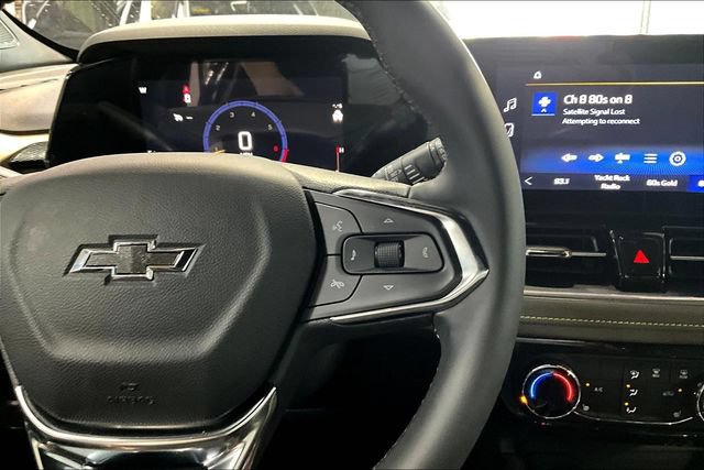 Used 2025 Chevrolet TrailBlazer ACTIV w/ Driver Confidence Package FWD image 11