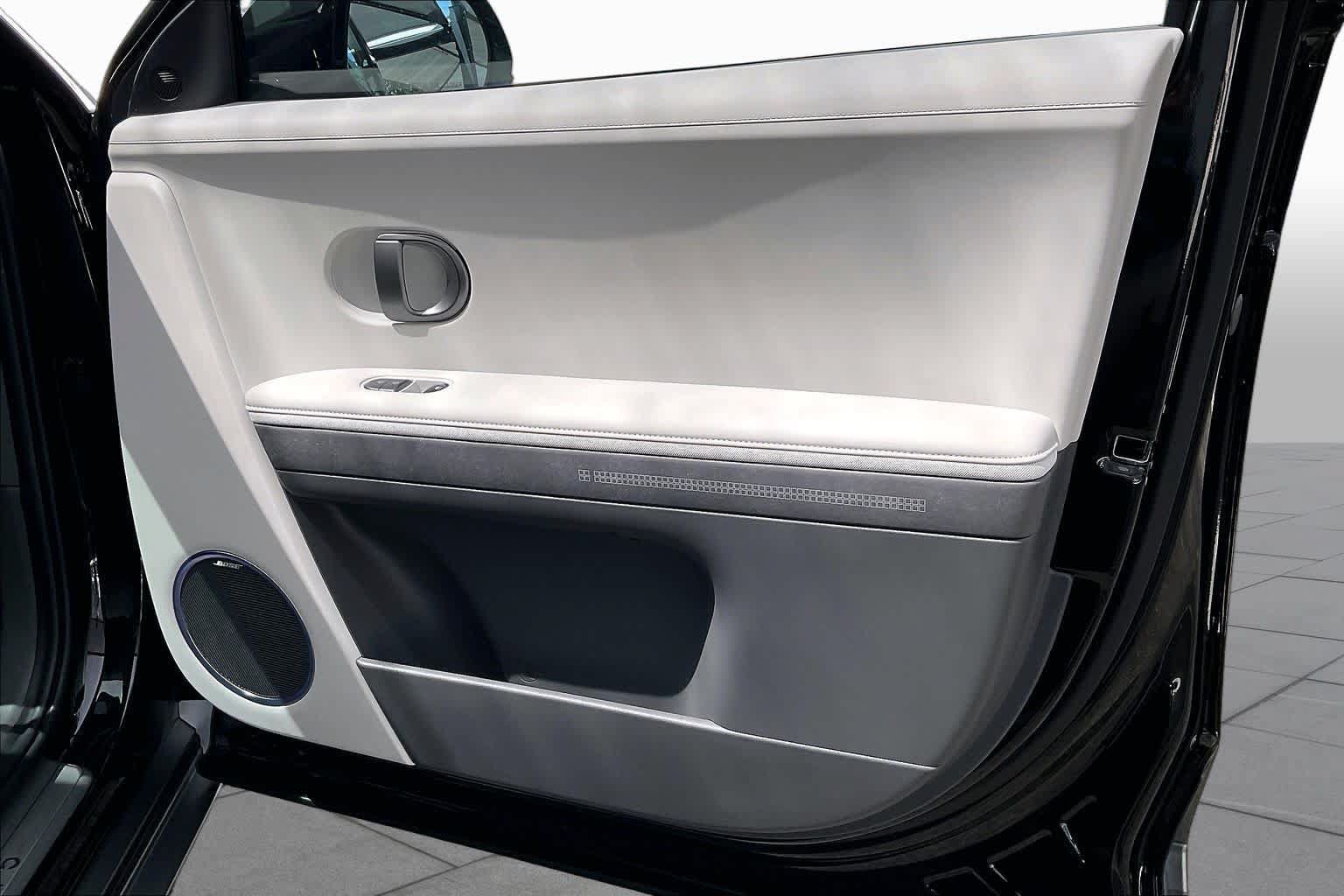 Certified 2025 Hyundai Ioniq 5 Limited AWD/4WD image 22