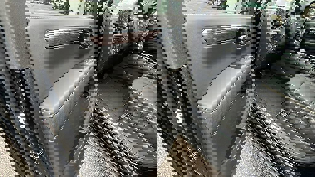 New 2026 Chevrolet Tahoe Premier w/ Sun And Tow Package image 11