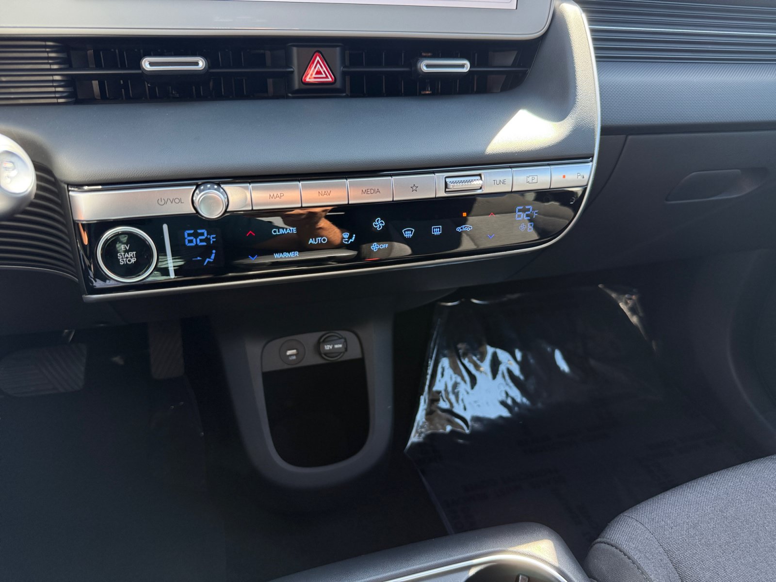 Certified 2024 Hyundai Ioniq 5 SEL RWD image 13