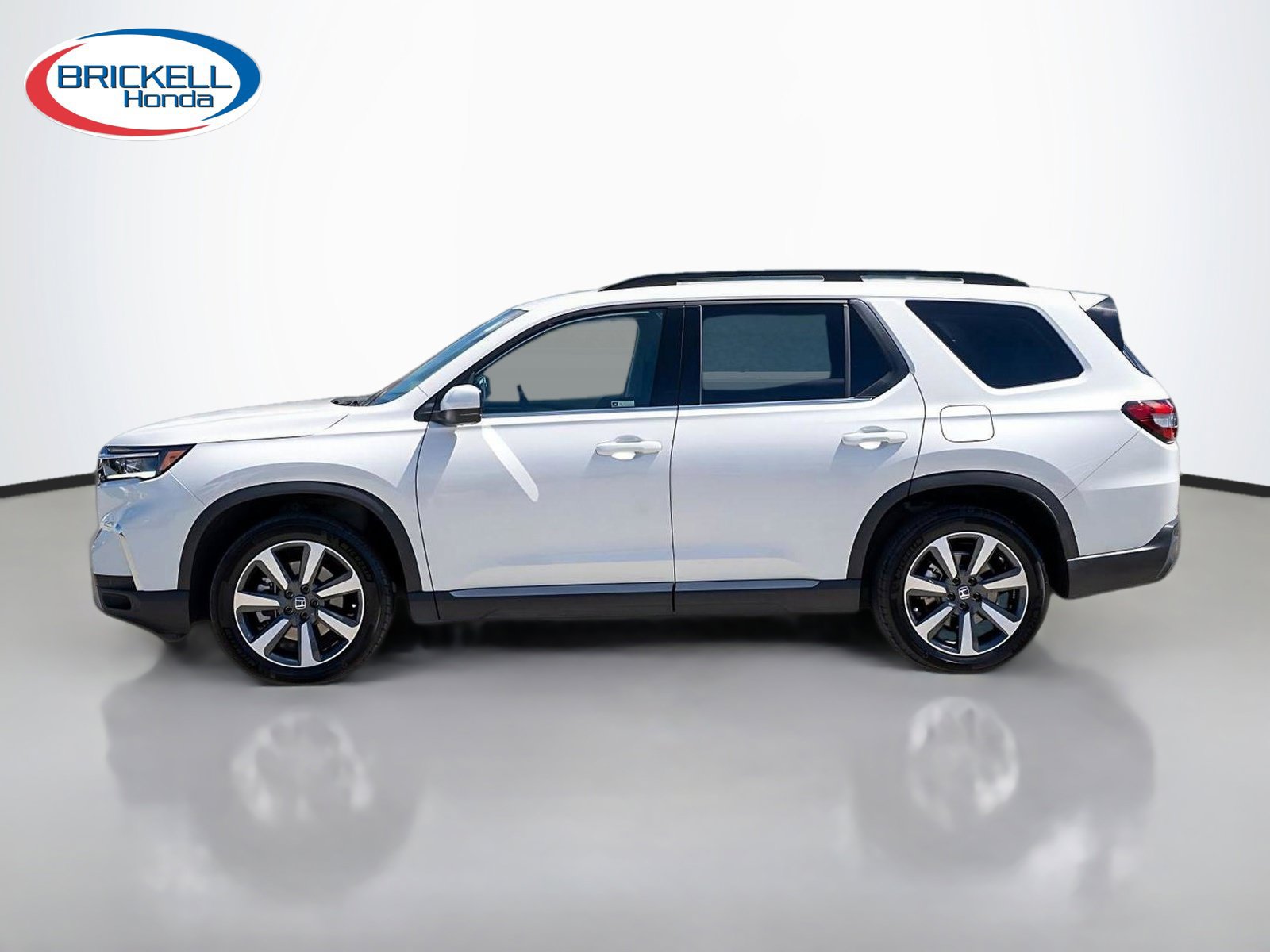 Used 2023 Honda Pilot Touring image 11
