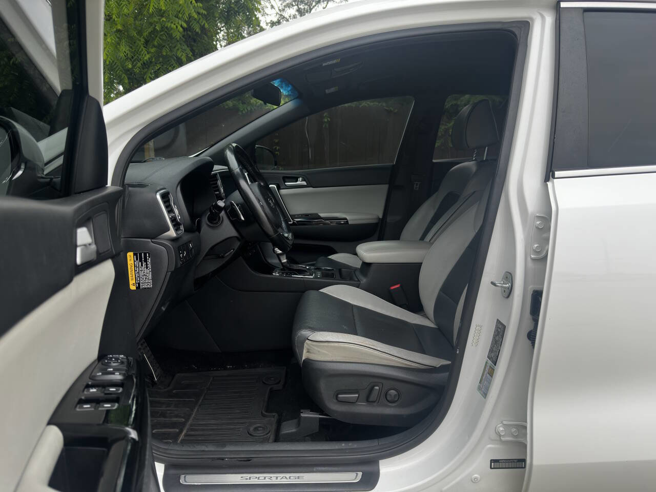 Used 2018 Kia Sportage EX w/ EX Sport Appearance Package image 4