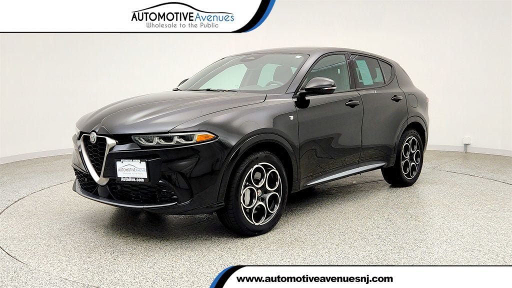 Used 2024 Alfa Romeo Tonale Ti AWD/4WD image 1
