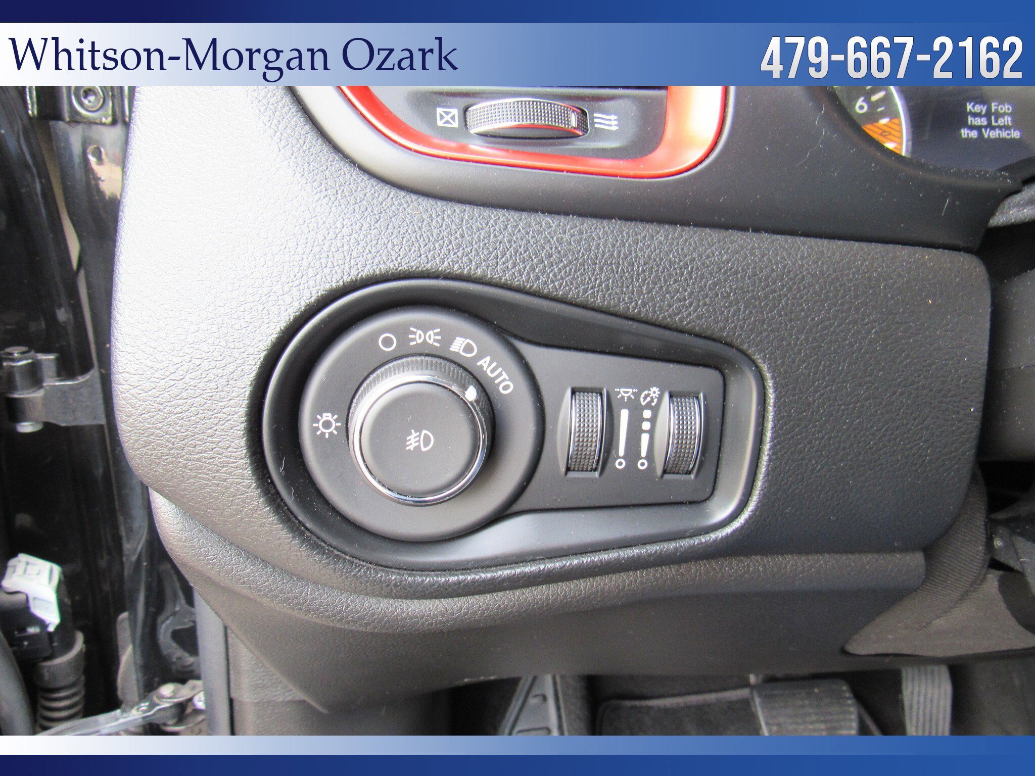 Used 2019 Jeep Renegade Trailhawk w/ UConnect 8.4 Nav Group AWD/4WD image 34