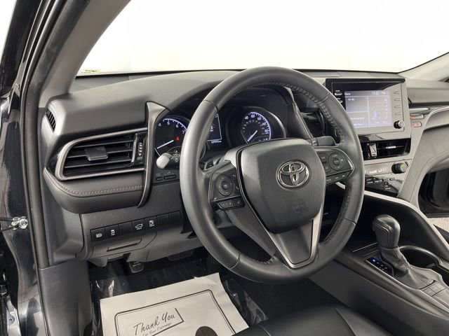 Used 2023 Toyota Camry SE image 19
