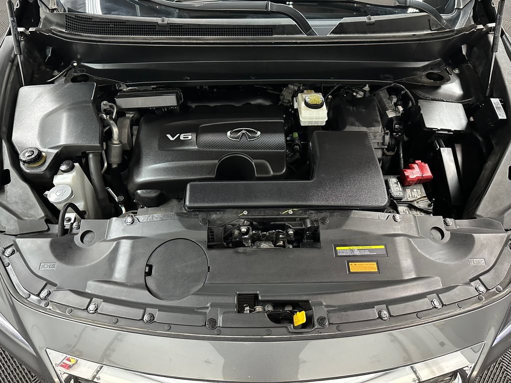 Used 2018 INFINITI QX60 Luxe w/ Deluxe Technology Package AWD/4WD image 40