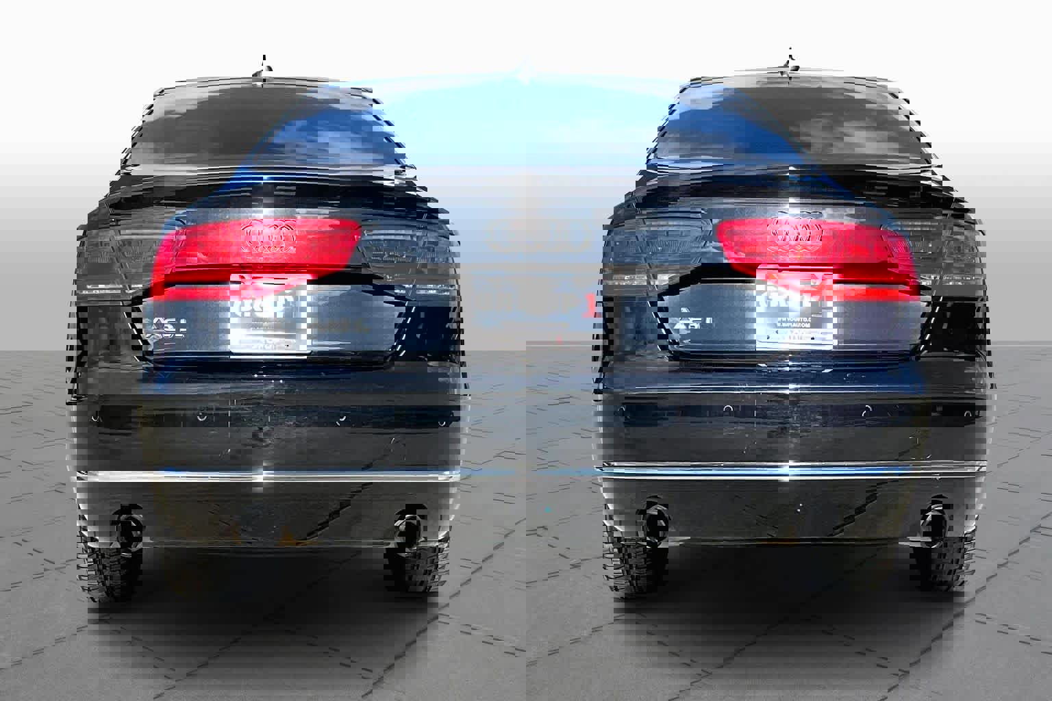 Used 2014 Audi A8 L 3.0T w/ Premium Package image 4