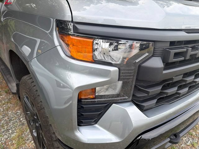 Used 2025 Chevrolet Silverado 1500 Custom Trail Boss AWD/4WD image 6