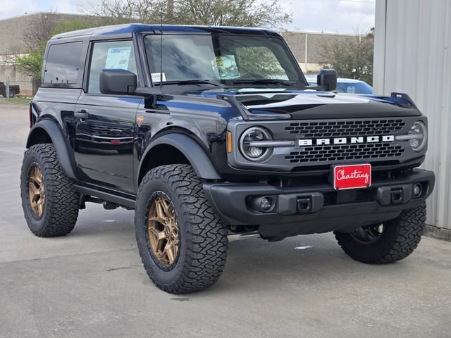 New 2025 Ford Bronco Badlands AWD/4WD image 2