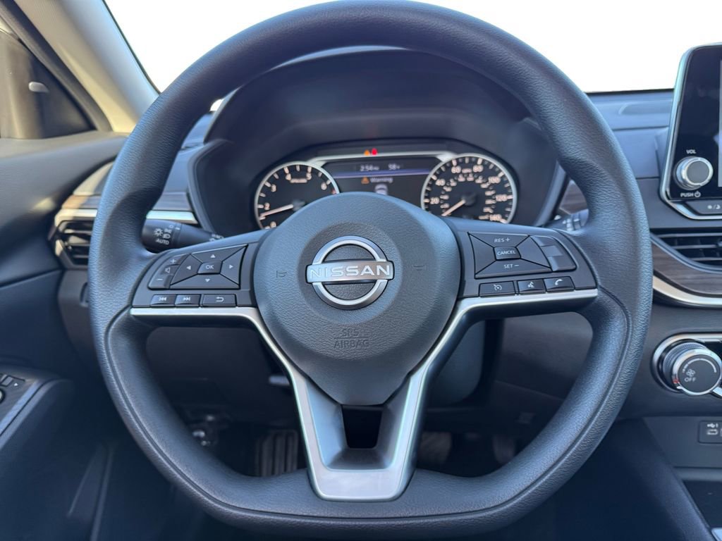 New 2025 Nissan Altima 2.5 SV AWD/4WD image 12