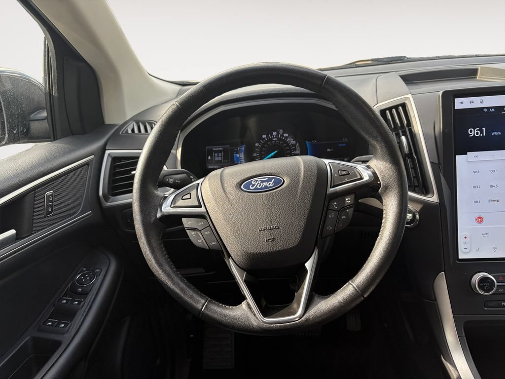 Used 2024 Ford Edge SEL AWD/4WD image 12
