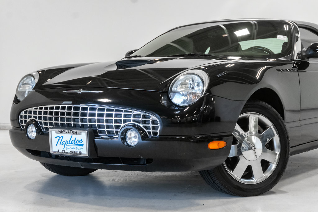 Used 2002 Ford Thunderbird RWD image 2