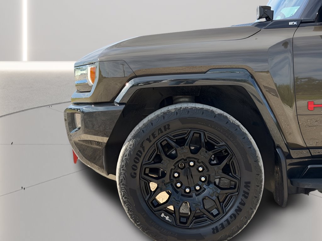 Used 2024 GMC Hummer EV 2X w/ LPO, Illumination Package AWD/4WD image 35