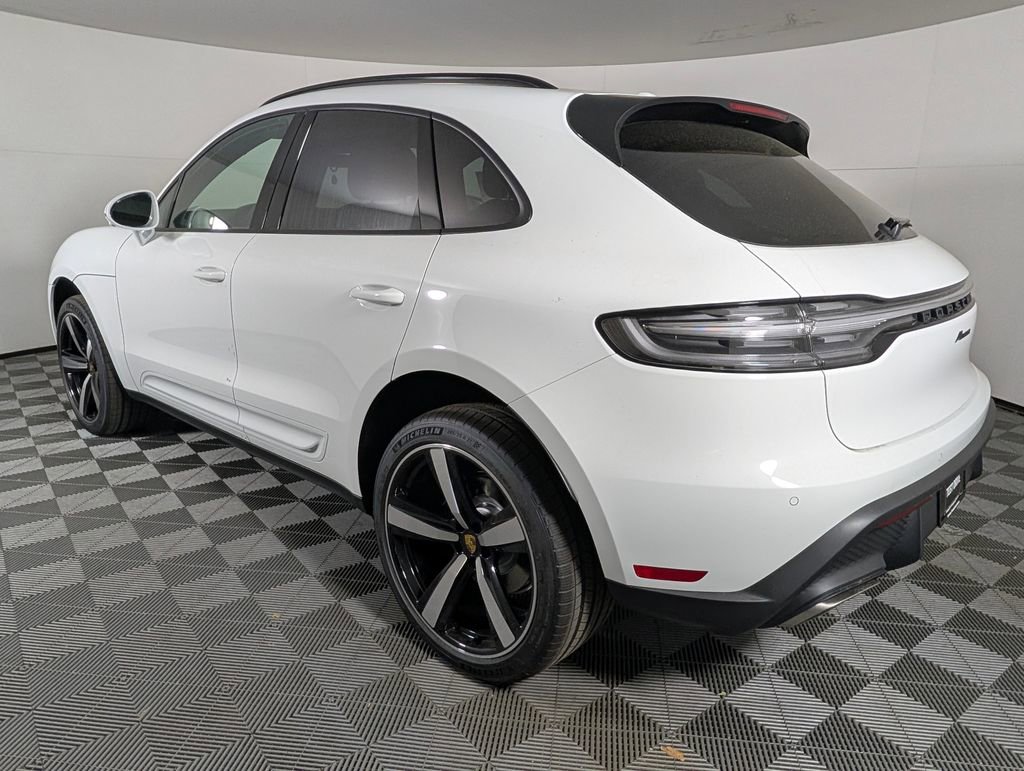 New 2026 Porsche Macan AWD/4WD image 3