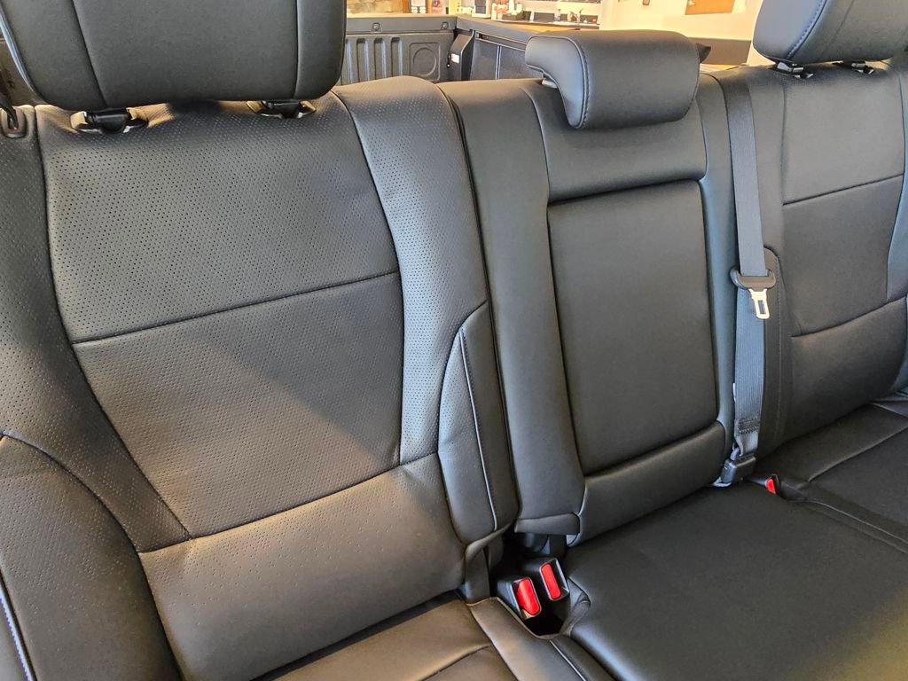 New 2026 Toyota Tundra Platinum w/ TRD Off-Road Package image 27