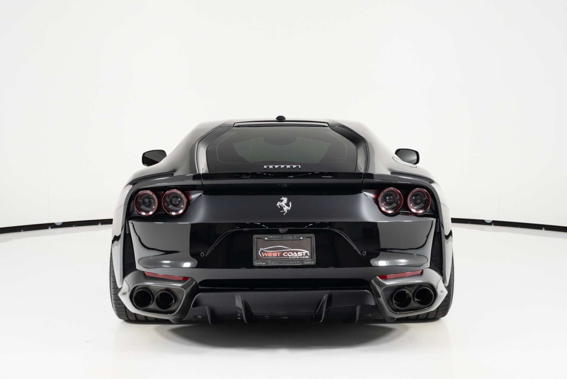 Used 2019 Ferrari 812 Superfast RWD image 4