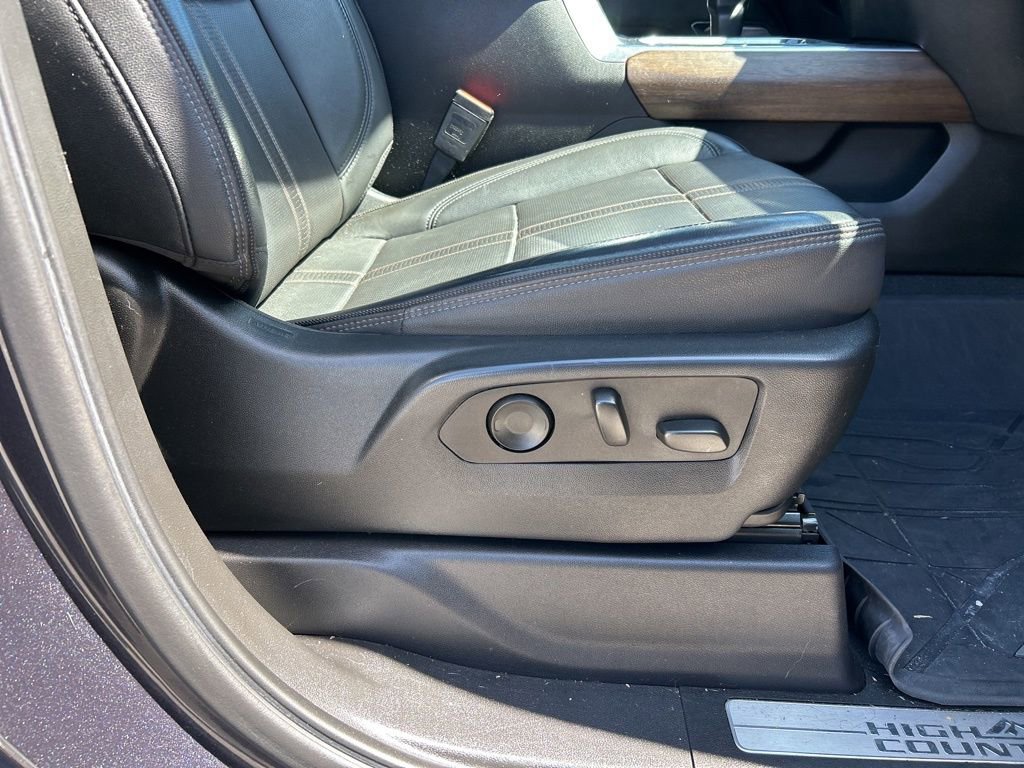 Used 2023 Chevrolet Silverado 1500 High Country w/ High Country Premium Package image 44