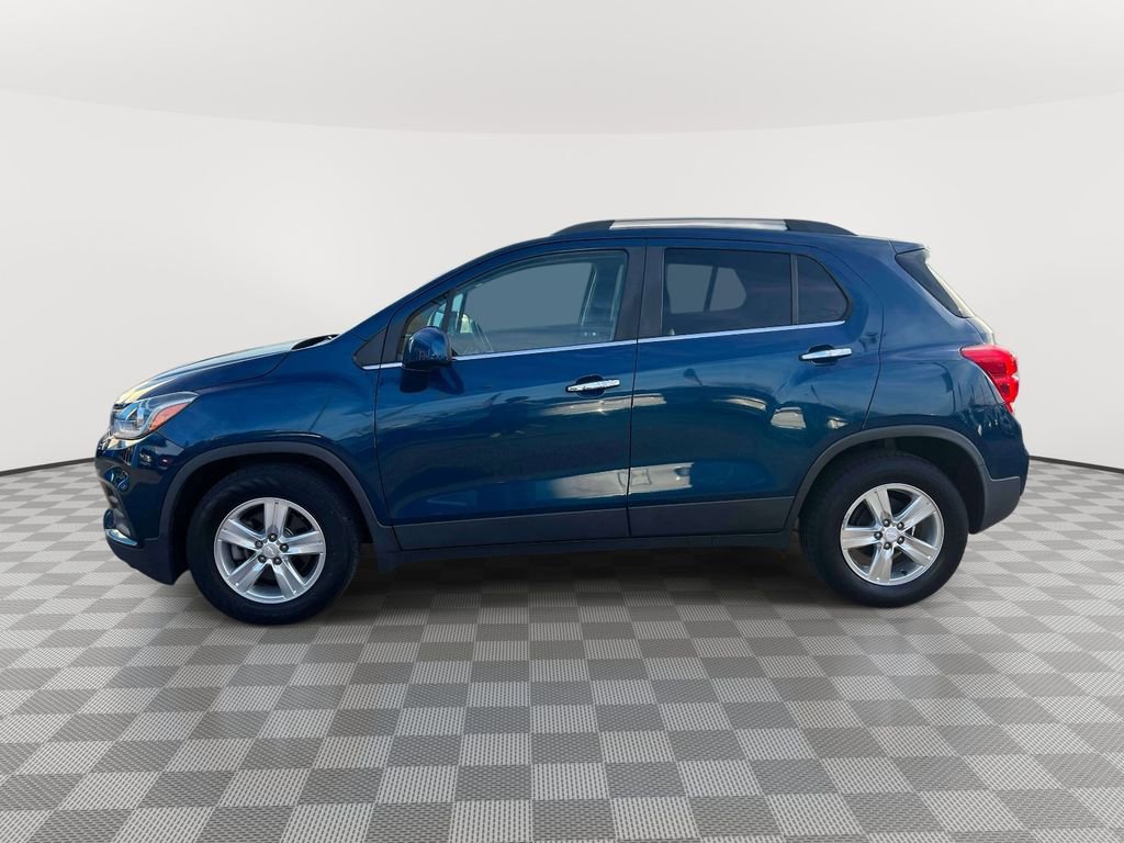 Used 2019 Chevrolet Trax LT w/ LT Convenience Package FWD image 8
