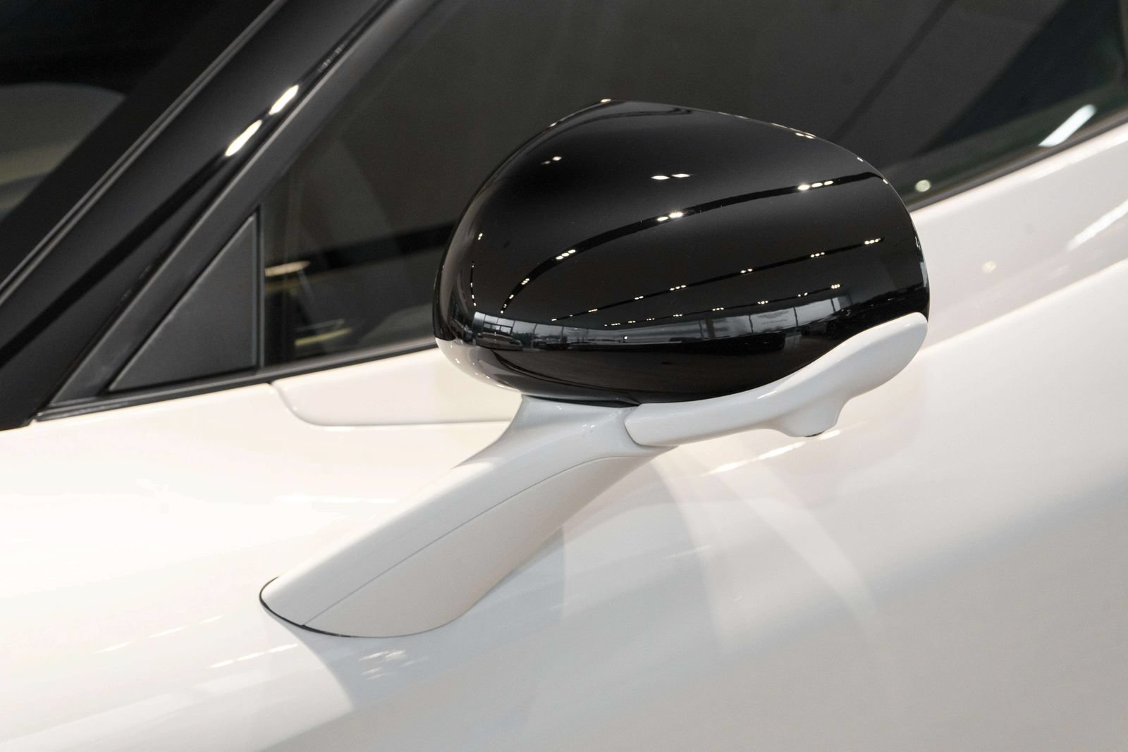 New 2027 McLaren 750S RWD image 45