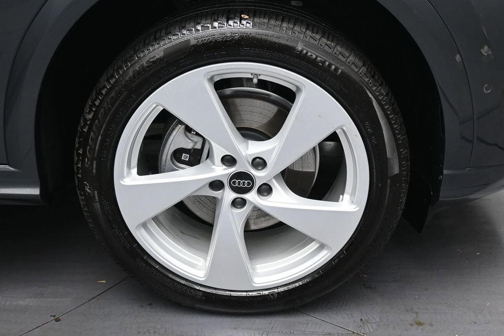 Used 2025 Audi Q5 Premium Plus w/ Premium Plus AWD/4WD image 33
