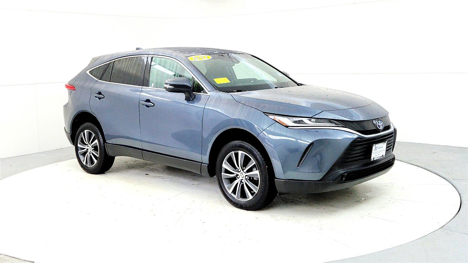 Certified 2023 Toyota Venza LE image 7