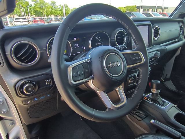 Used 2023 Jeep Wrangler Unlimited Sahara AWD/4WD image 10