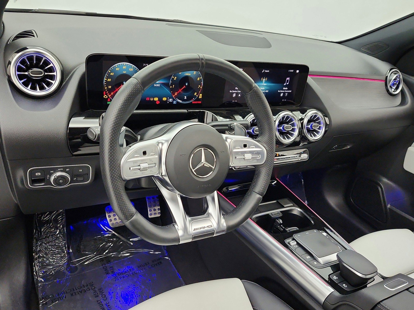 Used 2022 Mercedes-Benz GLA 35 AMG 4MATIC image 9