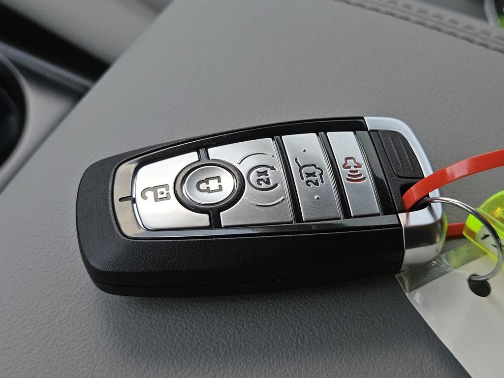 New 2026 Ford Explorer Active w/ Active Comfort Package RWD image 30