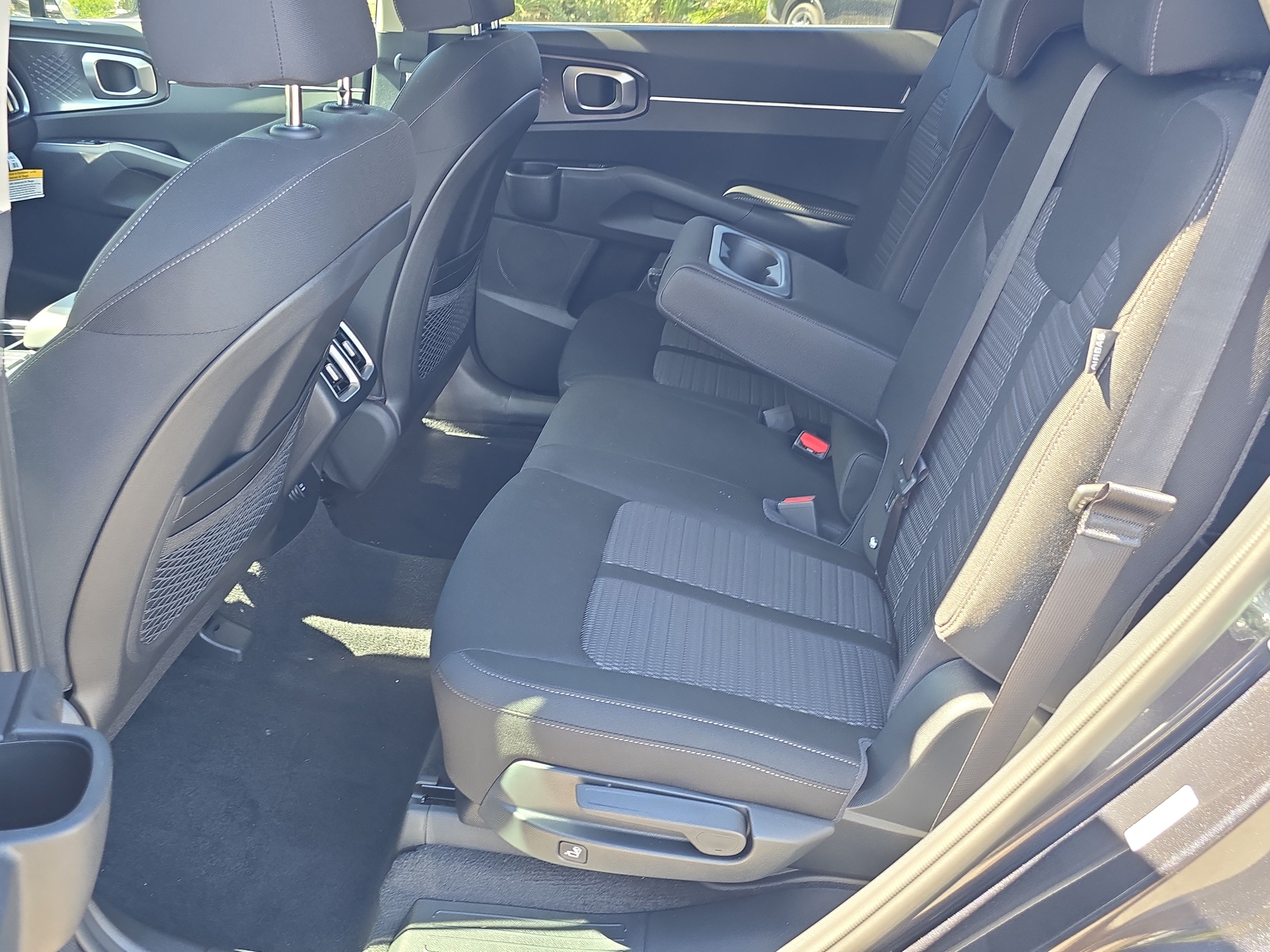 New 2026 Kia Sorento LX FWD image 16