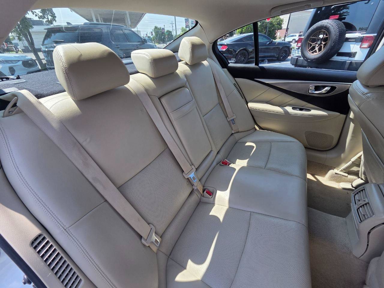Used 2014 INFINITI Q50 Premium w/ Navigation Package AWD/4WD image 18