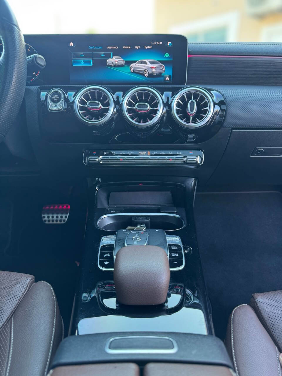 Used 2019 Mercedes-Benz A 220 w/ AMG Line image 25