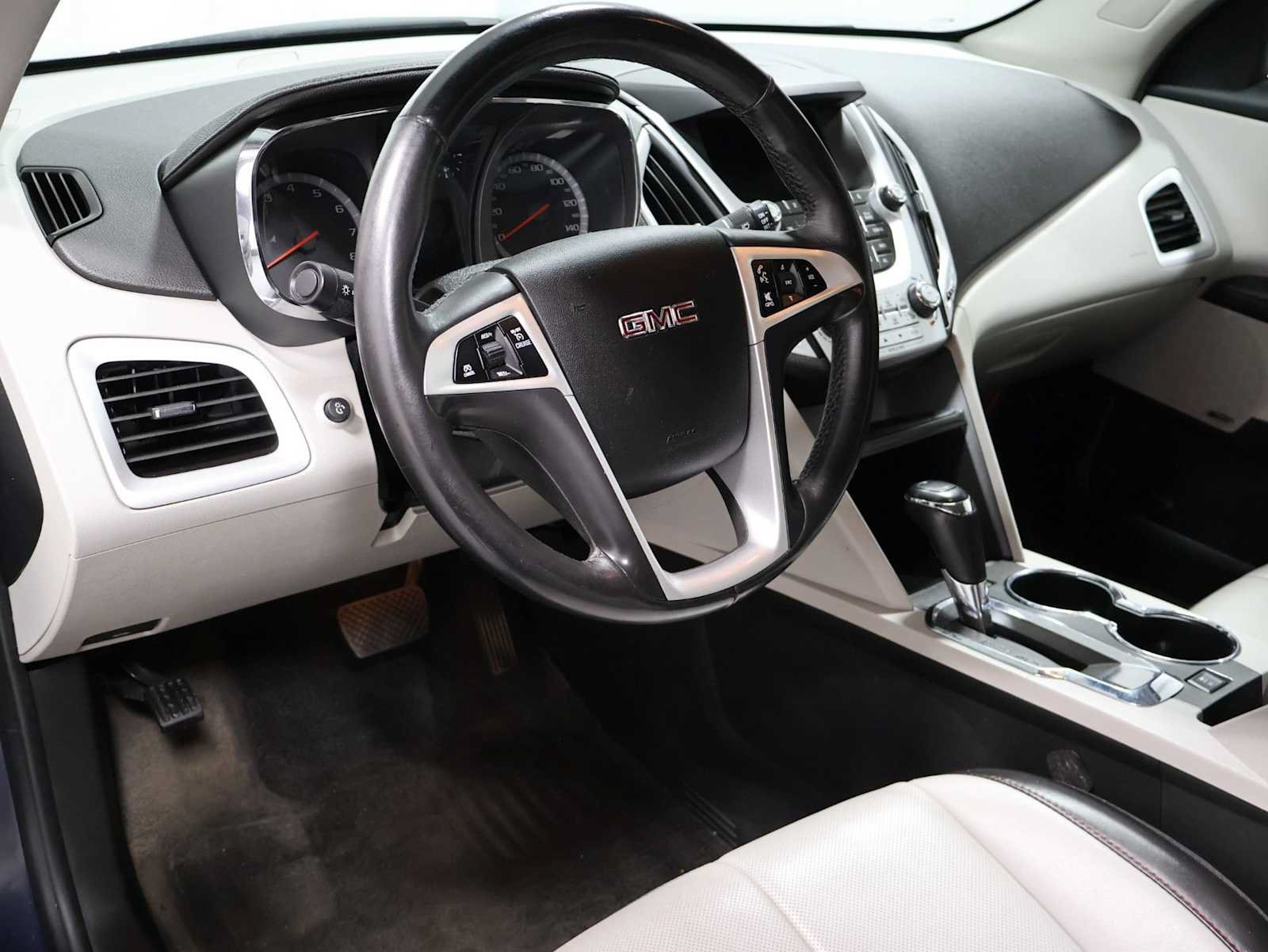 Used 2016 GMC Terrain SLT w/ Open Road Package FWD image 4