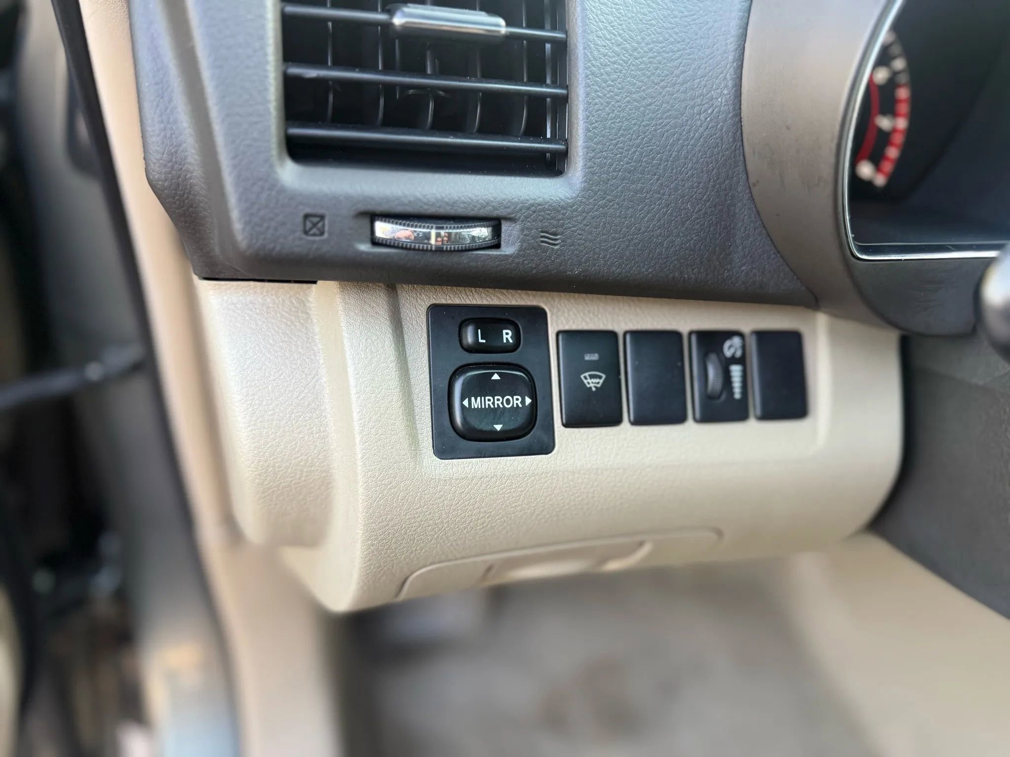 Used 2010 Toyota Highlander 2WD image 10