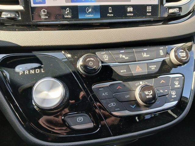 New 2026 Chrysler Voyager LX image 16