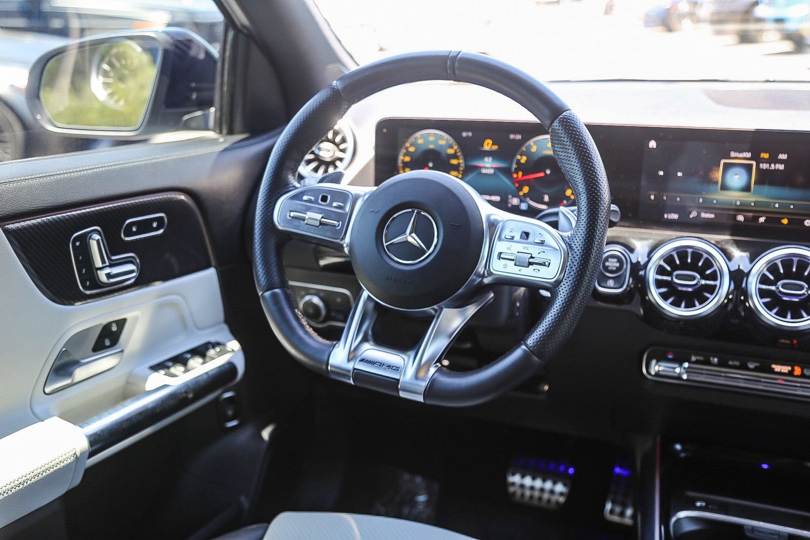 Certified 2022 Mercedes-Benz GLA 35 AMG 4MATIC image 13