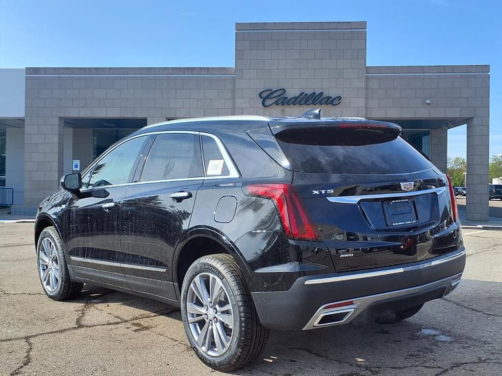New 2026 Cadillac XT5 Premium Luxury w/ LPO, Floor Liner Package AWD/4WD image 6