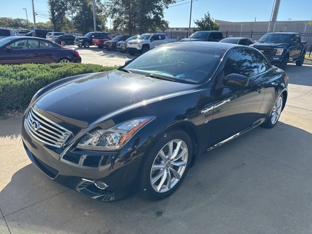 Used 2014 INFINITI Q60 Convertible w/ Premium Package